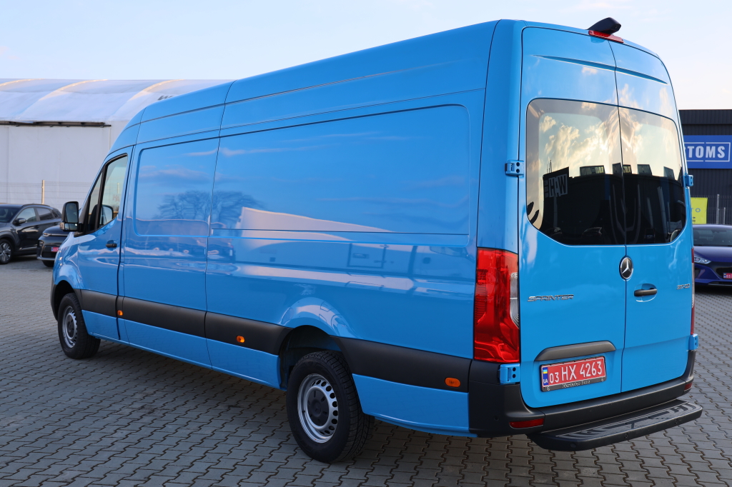 Mercedes-Benz Sprinter 2023 фото 39