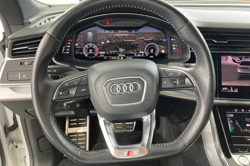 Audi Q8 2019 photo 2