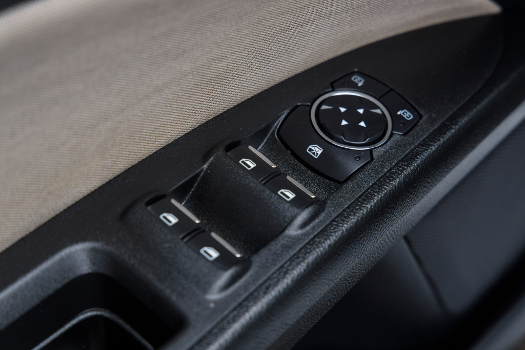 Ford Fusion S 2019 photo 16