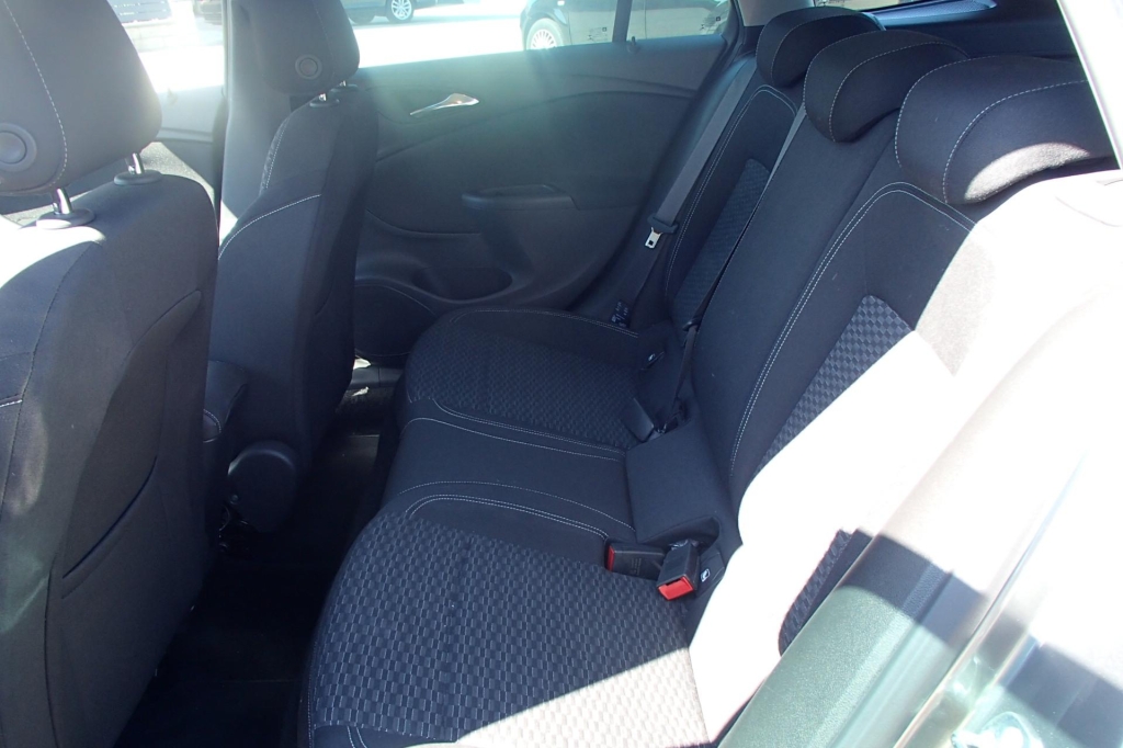 Opel Astra Sports Tourer 2017 фото 4