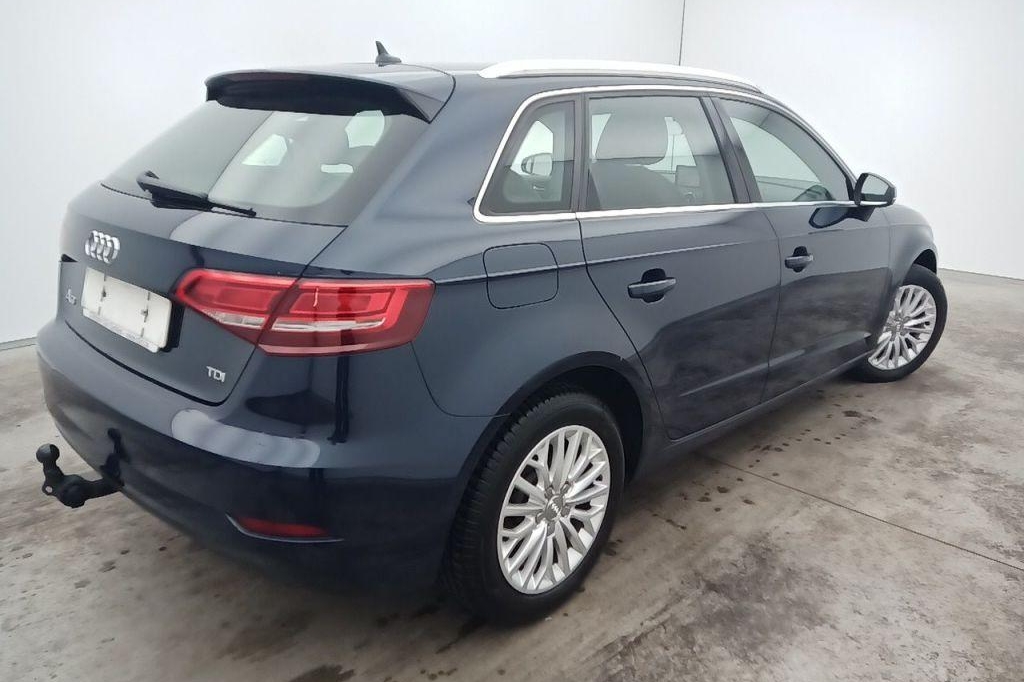 Audi A3 Sportback 2017 фото 3