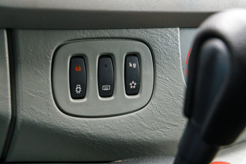 Renault Trafic 2009 фото 2