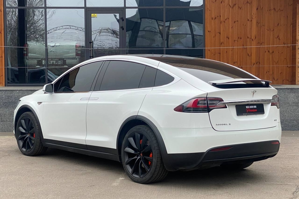Tesla Model X 90D 2016 photo 3
