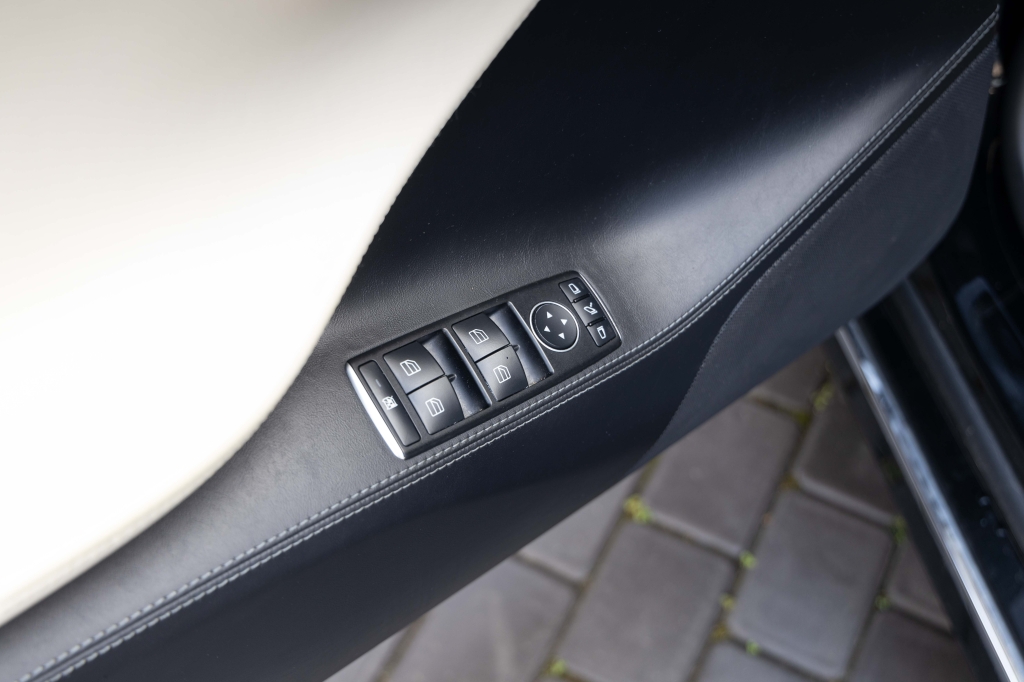 Tesla Model S 75D 2018 фото 14