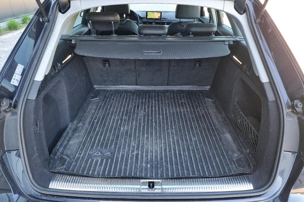 Audi A4 Avant 2016 фото 10