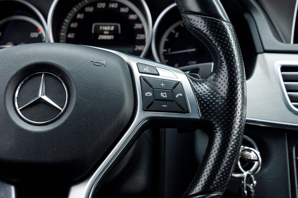 Mercedes-Benz E 220  Bluetec 2015 фото 22