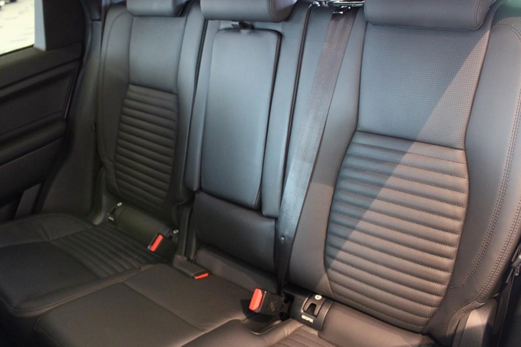 Land Rover Discovery 2017 photo 8