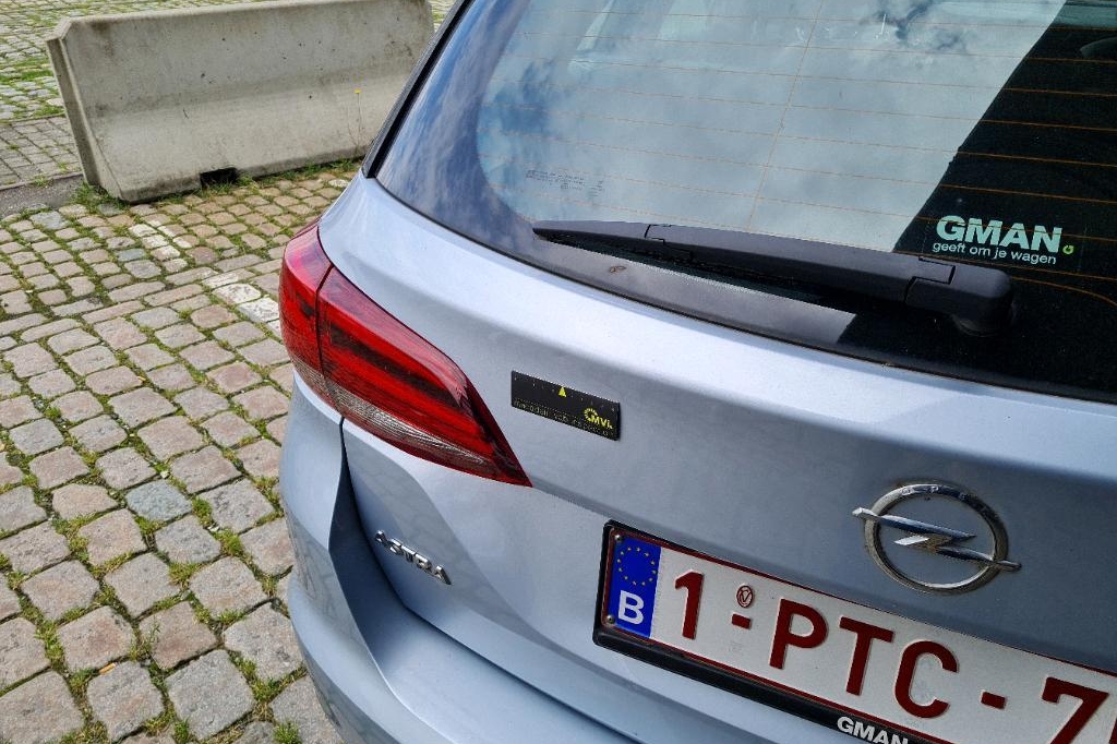 Opel Astra Sports Tourer 2016 фото 26