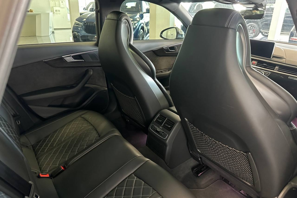 Audi S4 2017 фото 12