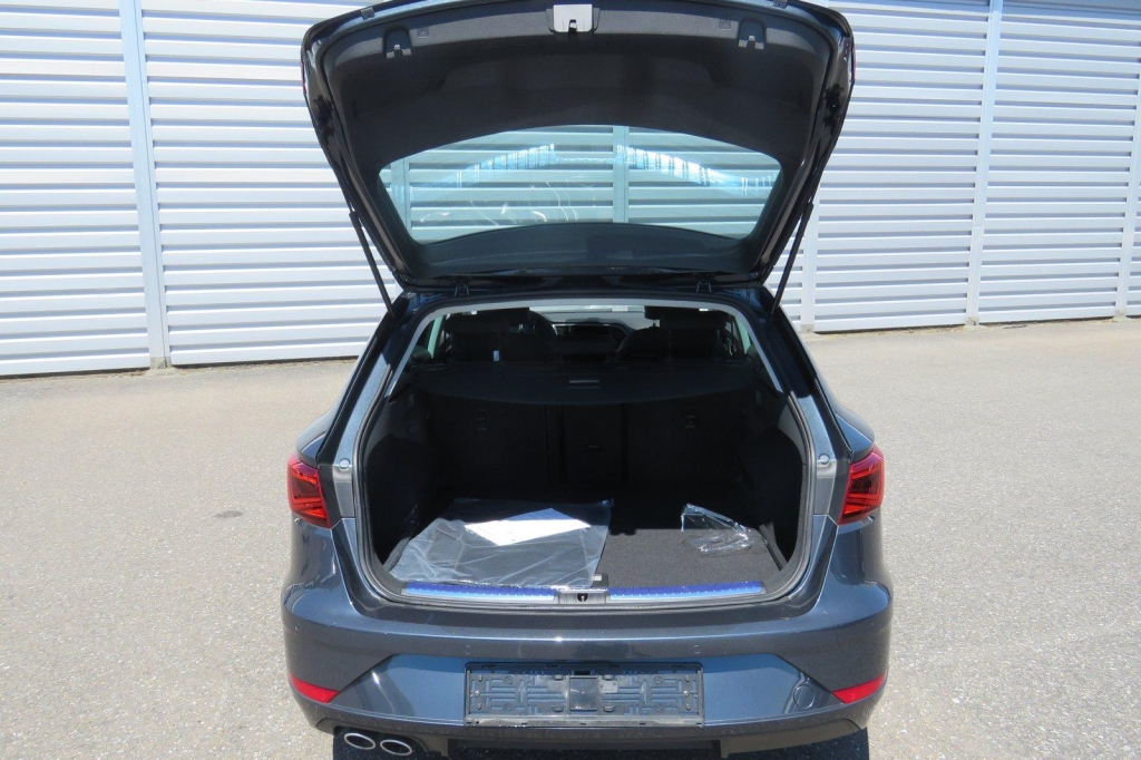 SEAT Leon ST 2019 фото 10