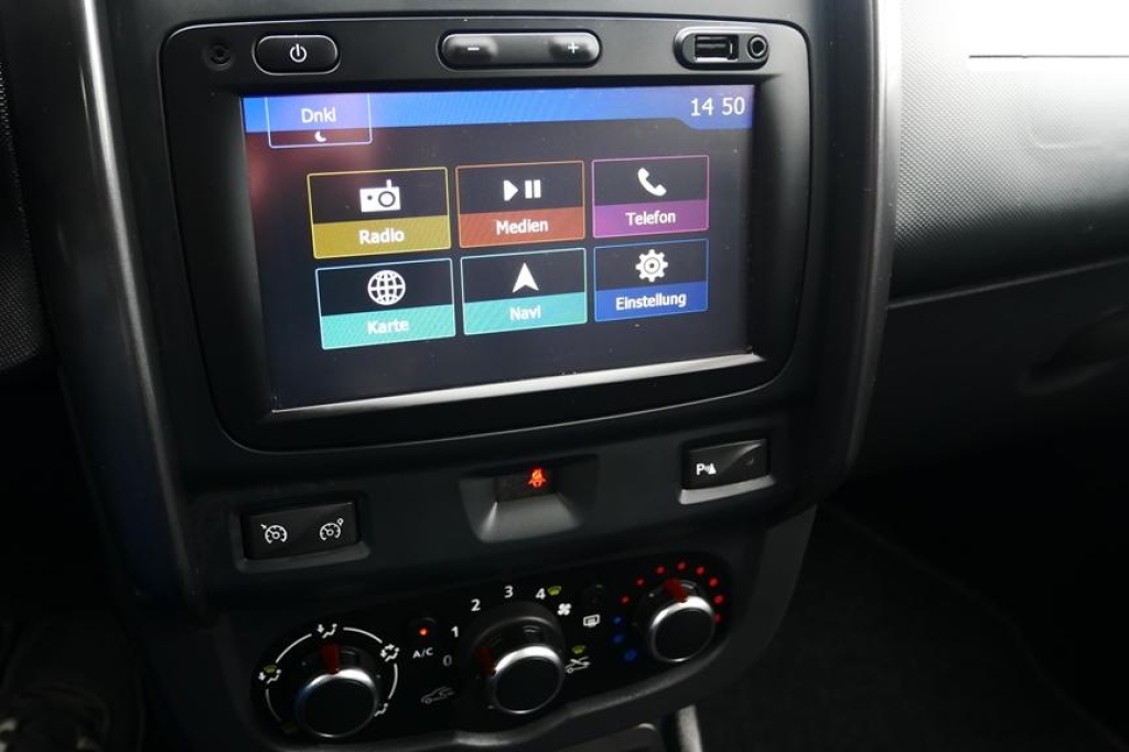 Dacia Duster 2017 фото 2