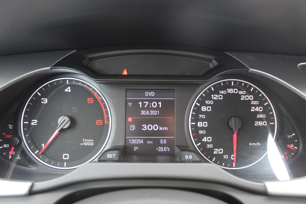 Audi A4 Avant 2011 фото 2