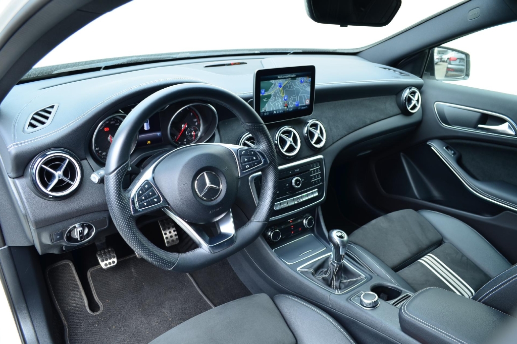 Mercedes-AMG A-Klasse 2017 photo 2