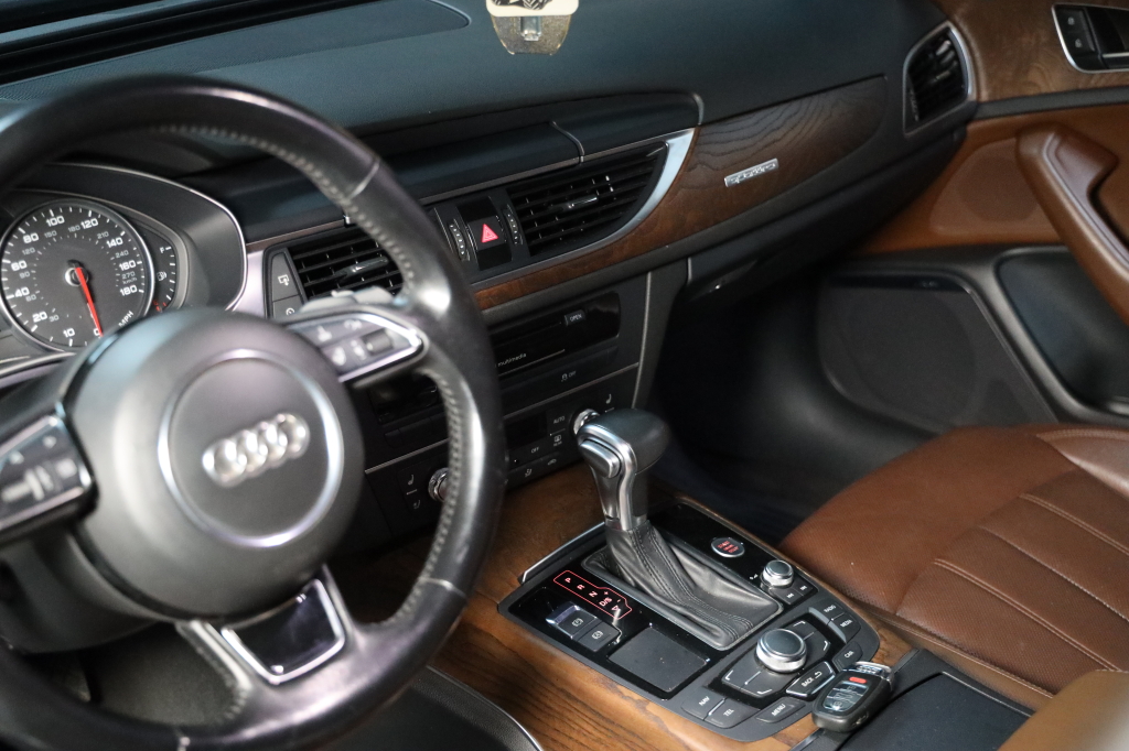 Audi A6 2012 photo 22