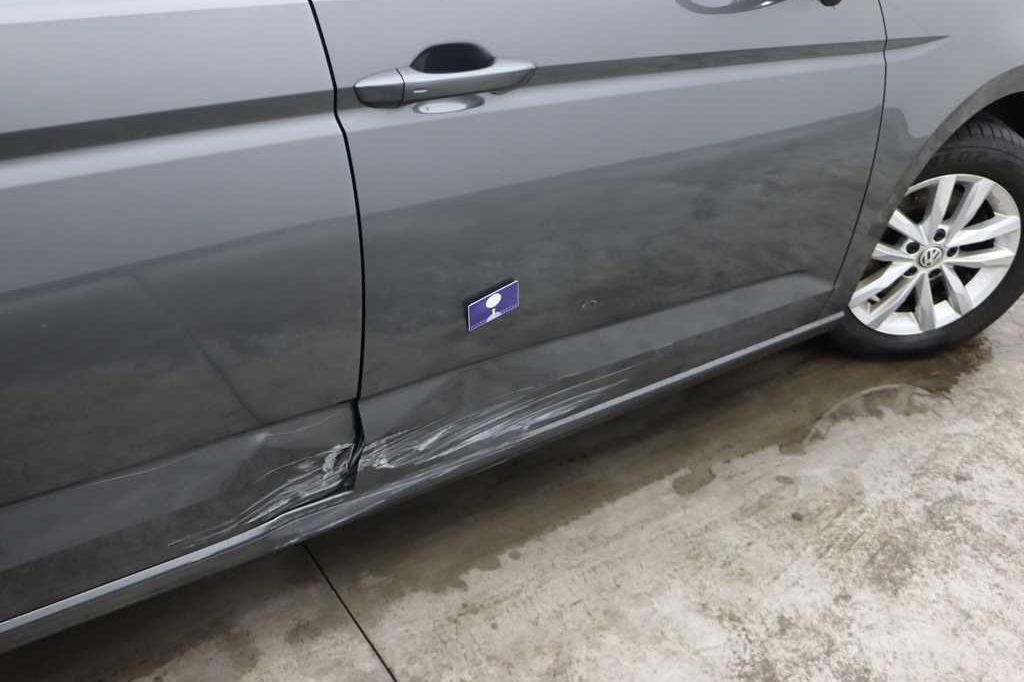 Volkswagen Touran 2017 photo 7