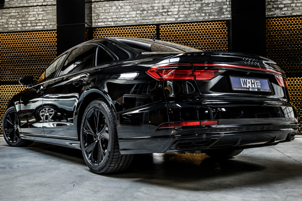 Audi A8 2020 photo 1