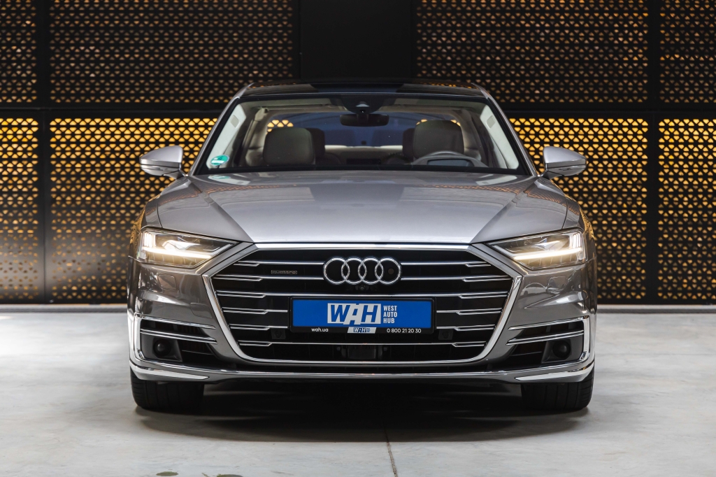 Audi A8 L 2018 фото 3