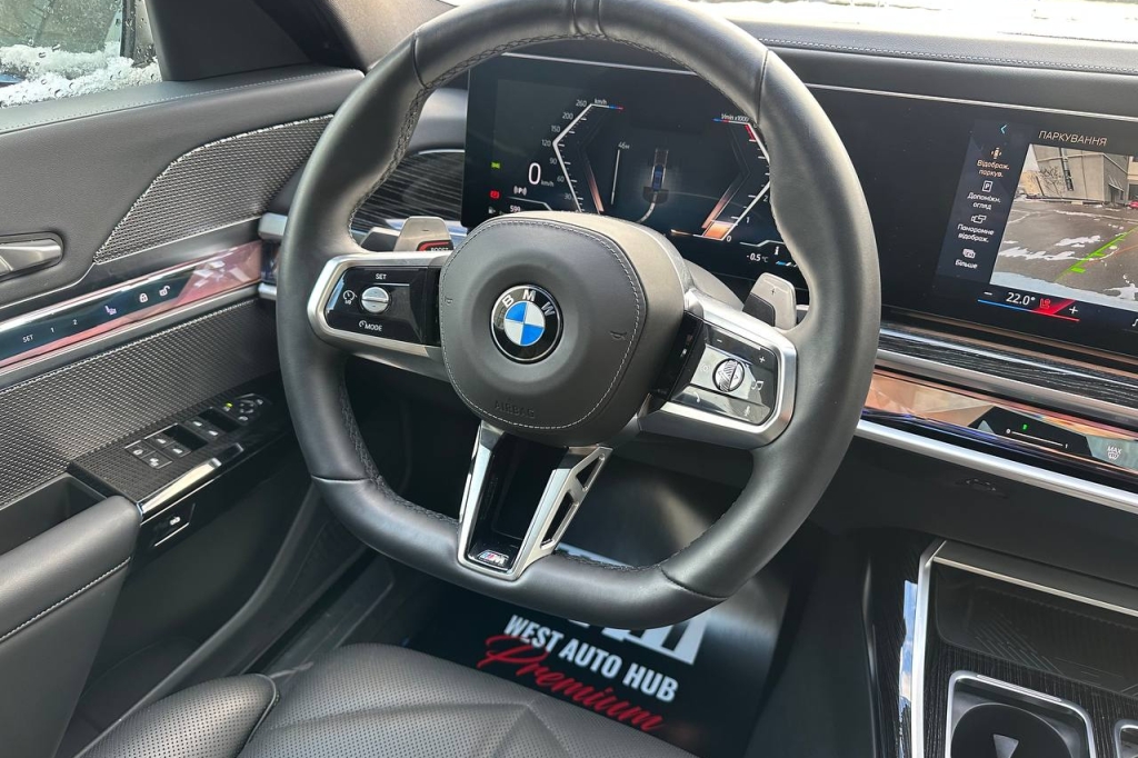 BMW 7 Series 740d 2024 фото 22