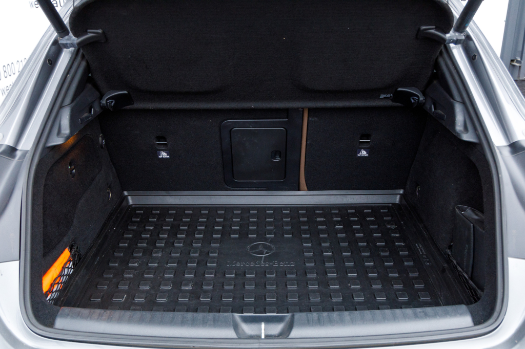 Mercedes-Benz GLA 220 4MATIC photo 30