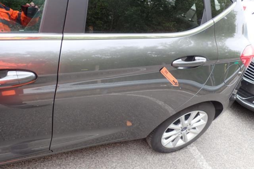 Ford Fiesta 2019 фото 33