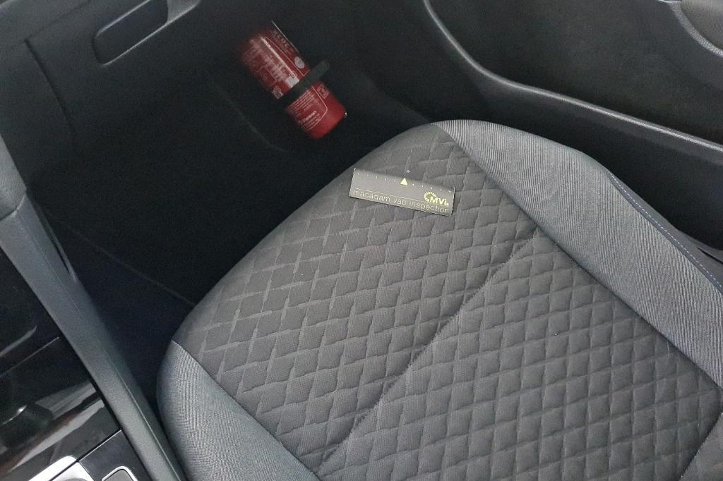 Volkswagen Golf 2020 photo 21