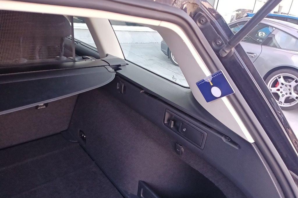 Volkswagen Passat Variant 2016 photo 28