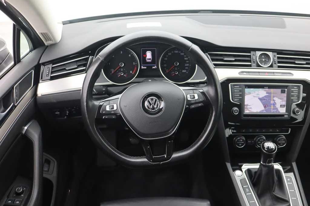 Volkswagen Passat Variant 2017 photo 4