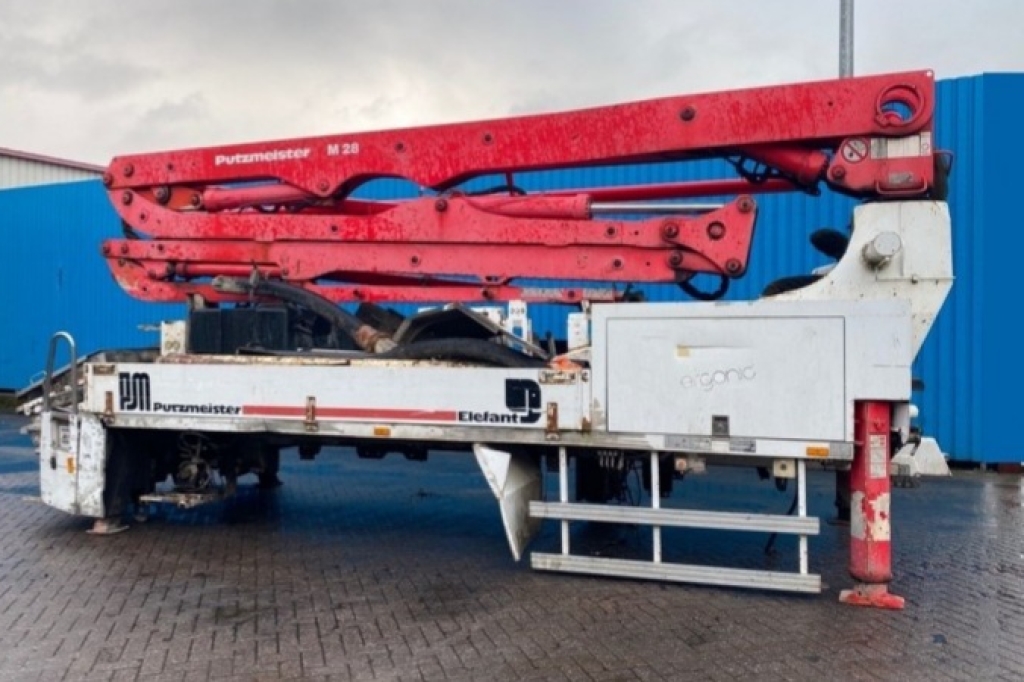 Putzmeister M 36-4 M28 2005 photo 1