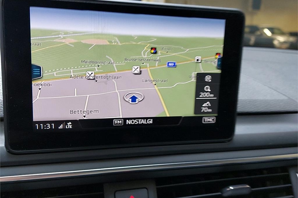 Audi A4 2017 photo 6