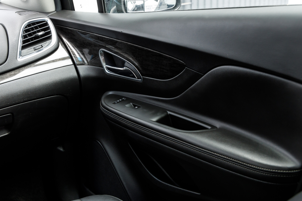 Buick Encore 2016 photo 16