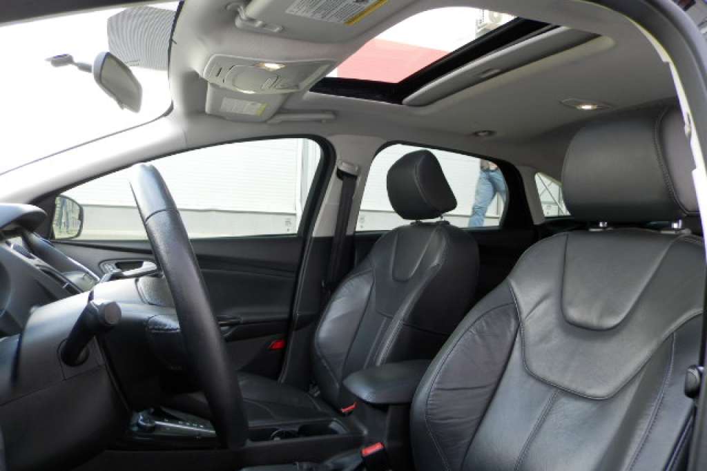 Ford Focus TITANIUM 2017 фото 15