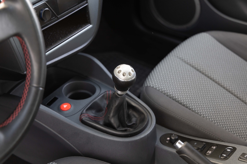 SEAT Leon 2006 фото 18