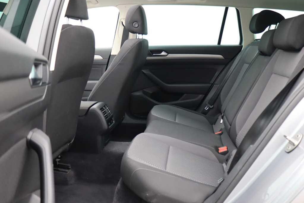 Volkswagen Passat Variant 2017 фото 6