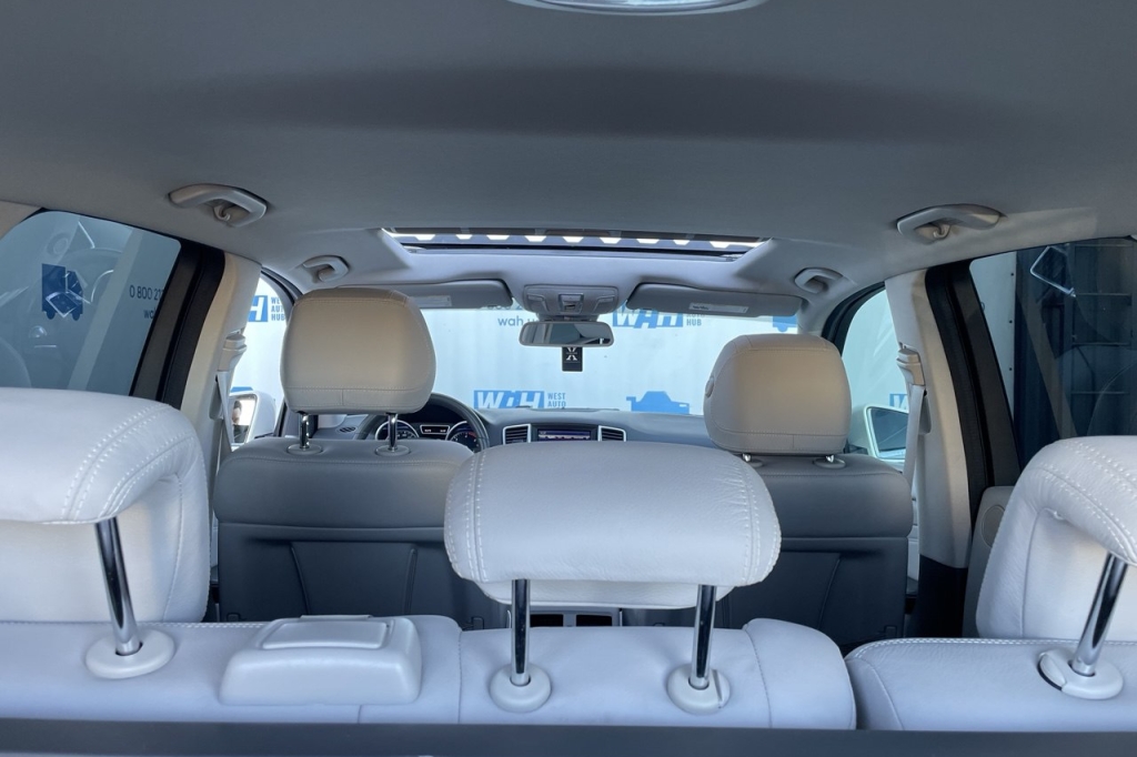 Mercedes-Benz M-Class 350 2013 photo 28