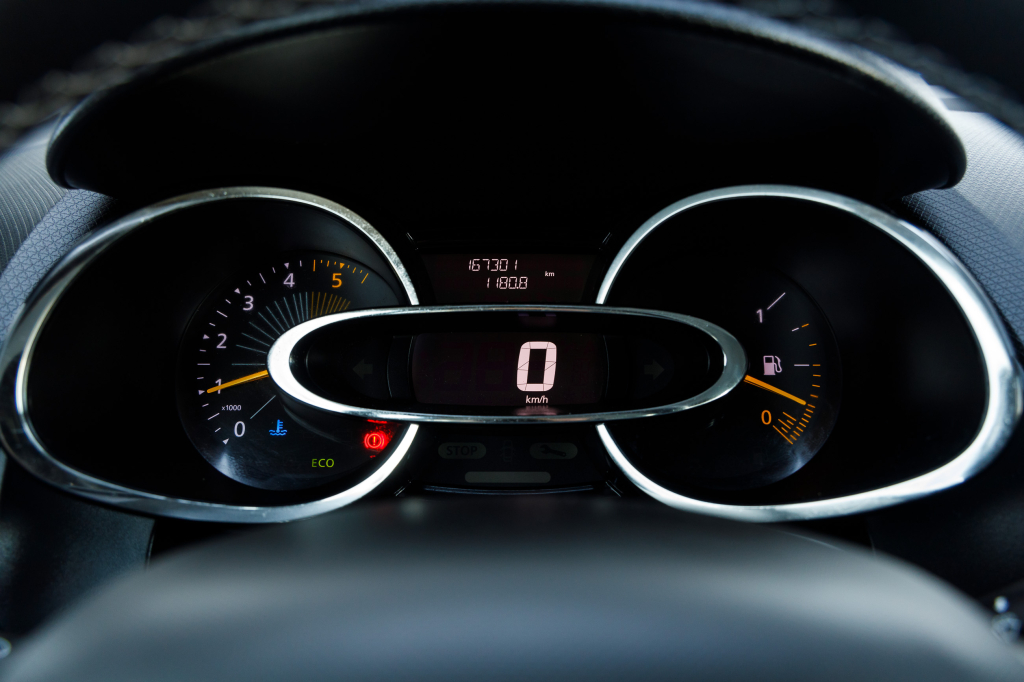 Renault Clio фото 8