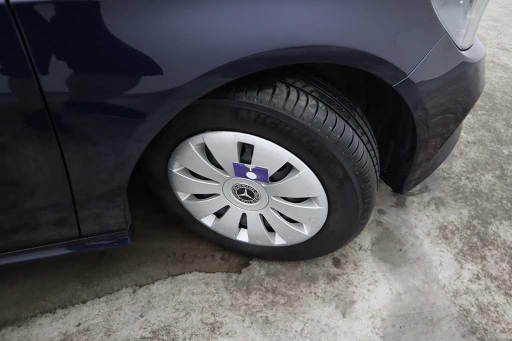 Mercedes-Benz A-Klasse 2017 photo 9