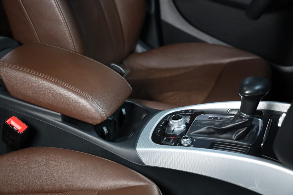 Audi Q5 2016 фото 24