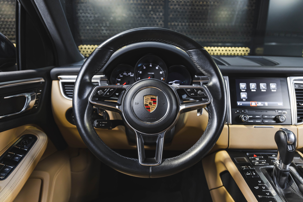 Porsche Macan 2016 фото 26