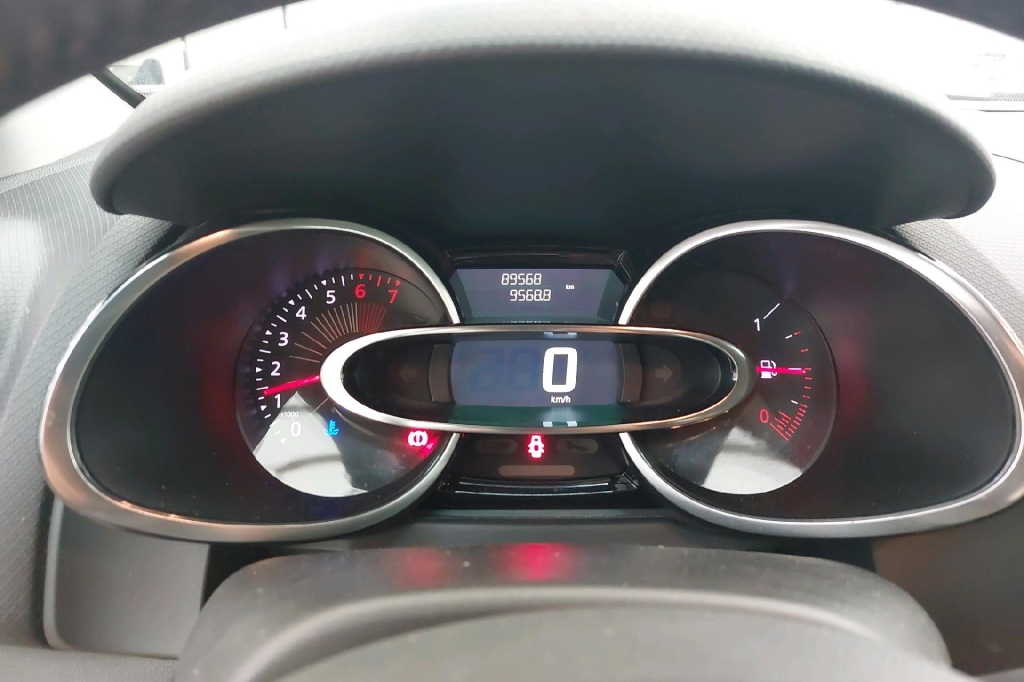 Renault Clio 2016 фото 2