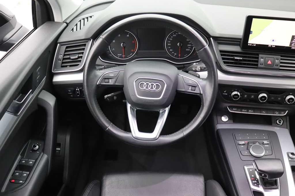 Audi Q5 2017 photo 1
