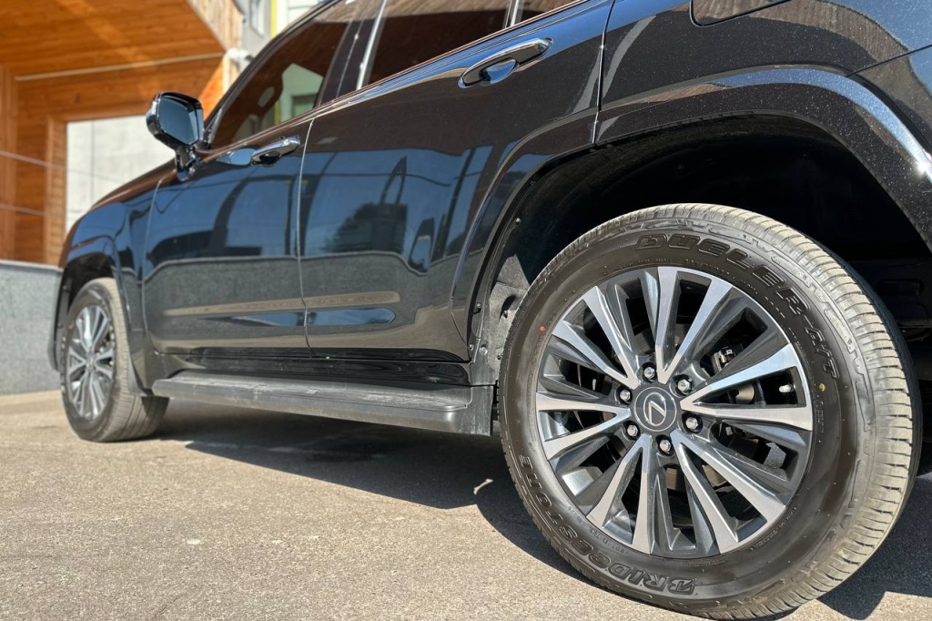 Lexus LX 500d 2023 фото 6