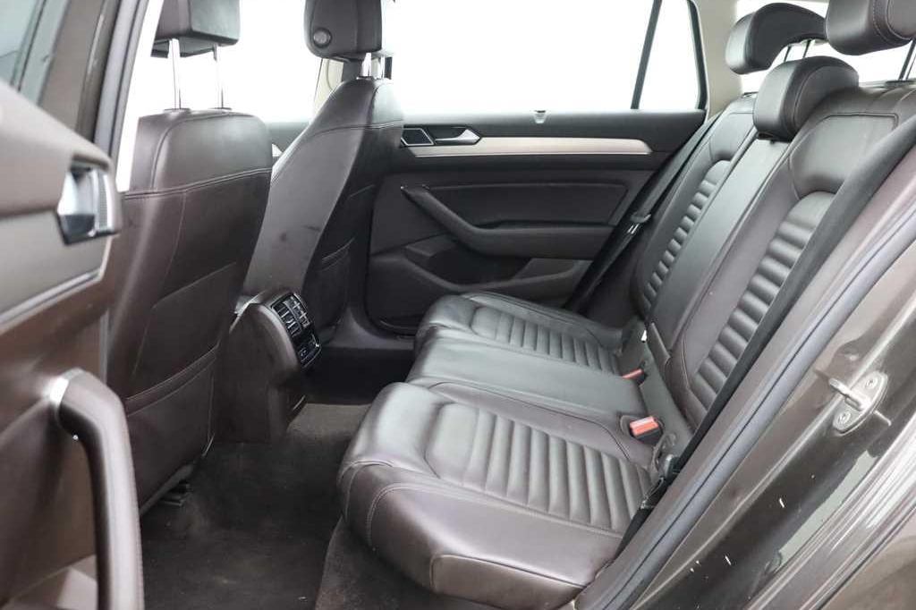 Volkswagen Passat Variant 2016 photo 3