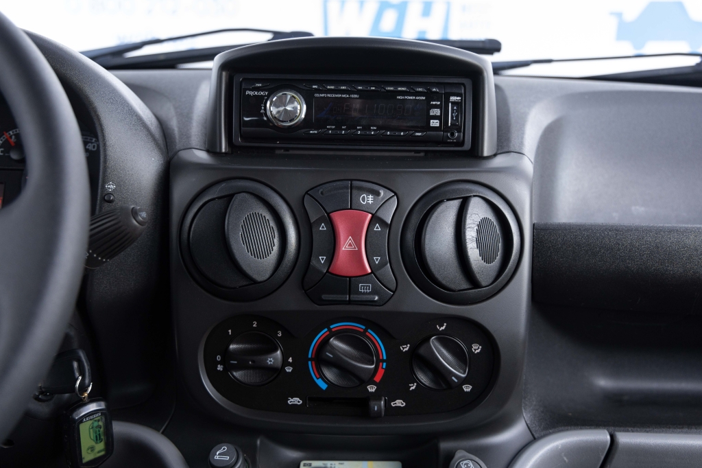 Fiat Doblo пасс. 2011 фото 16