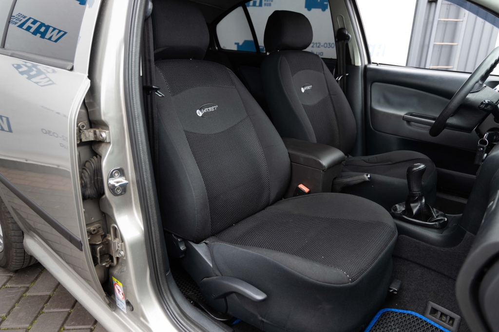 Skoda Octavia 2006 photo 21