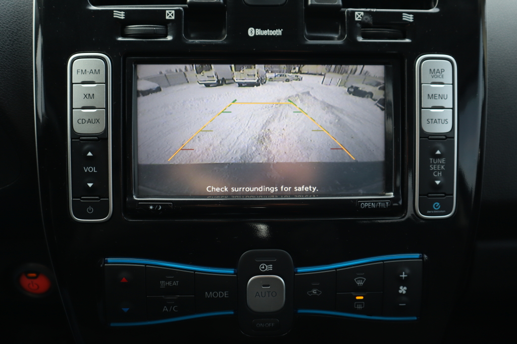 Nissan Leaf фото 14