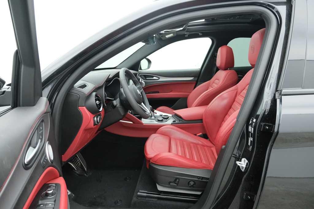 Alfa Romeo Stelvio 2019 photo 2