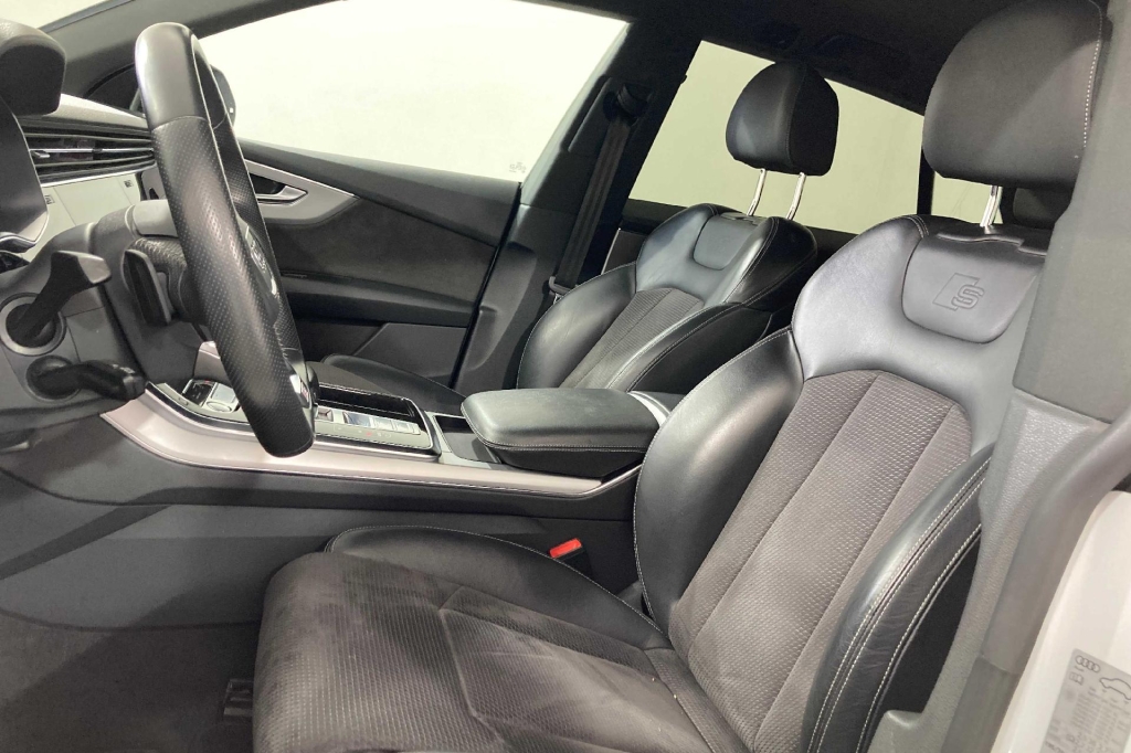 Audi Q8 2019 photo 7