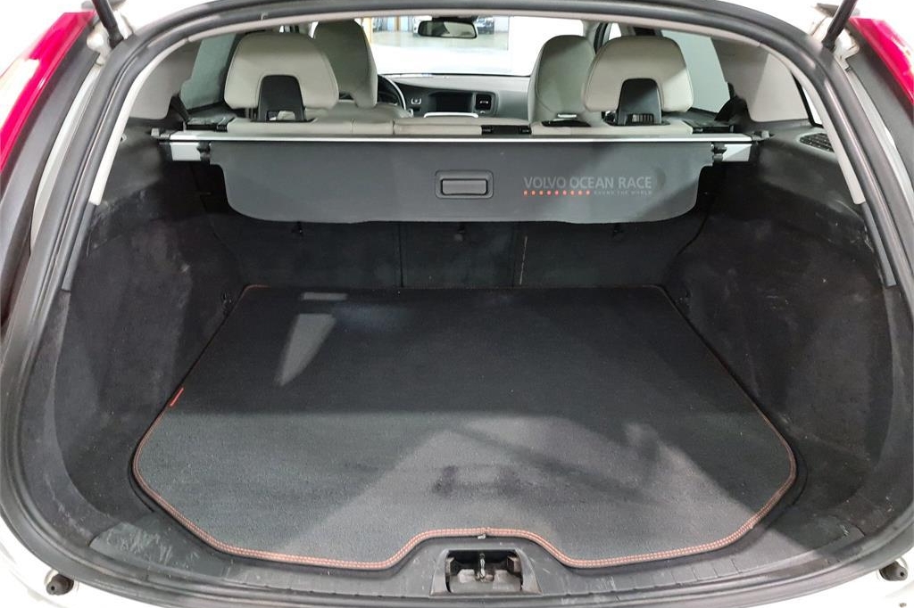 Volvo V60 2016 фото 4