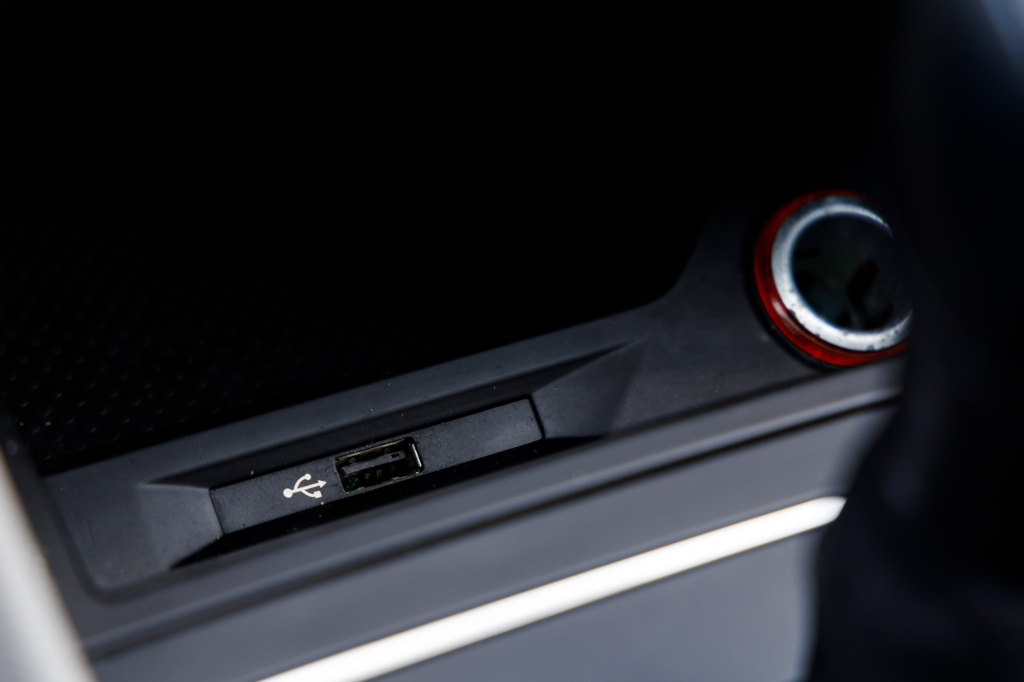 Volkswagen Passat S LED 2016 фото 22