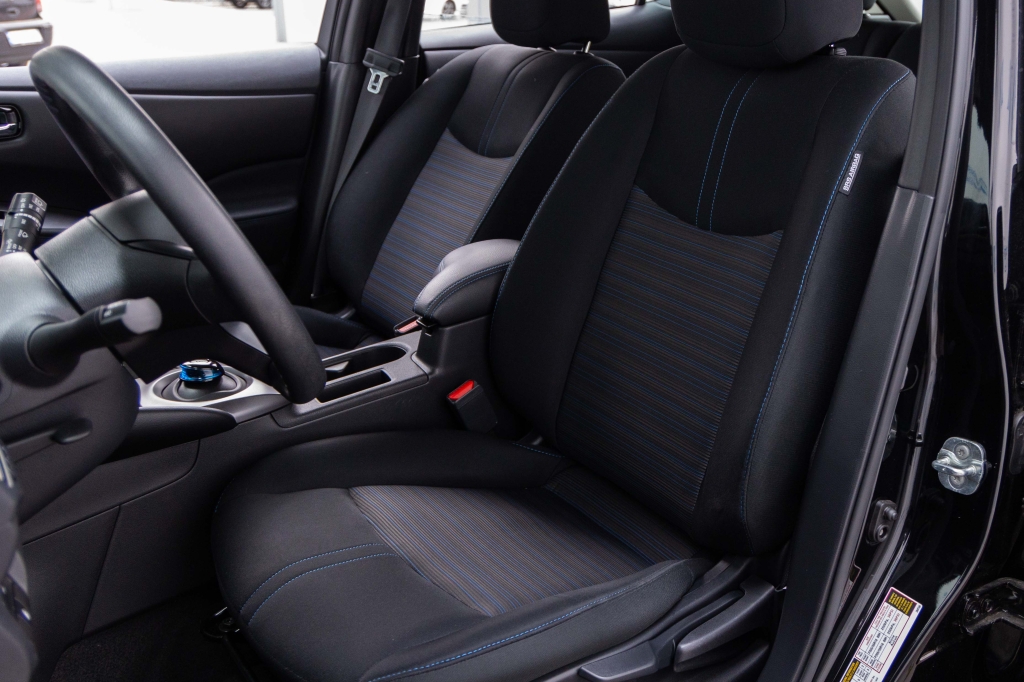 Nissan Leaf 2021 фото 15